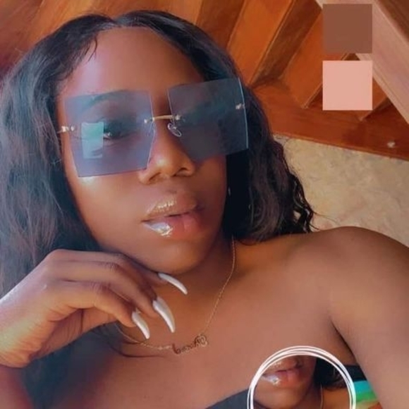 Meet your Posher, Tanya - Picture 1 of 1